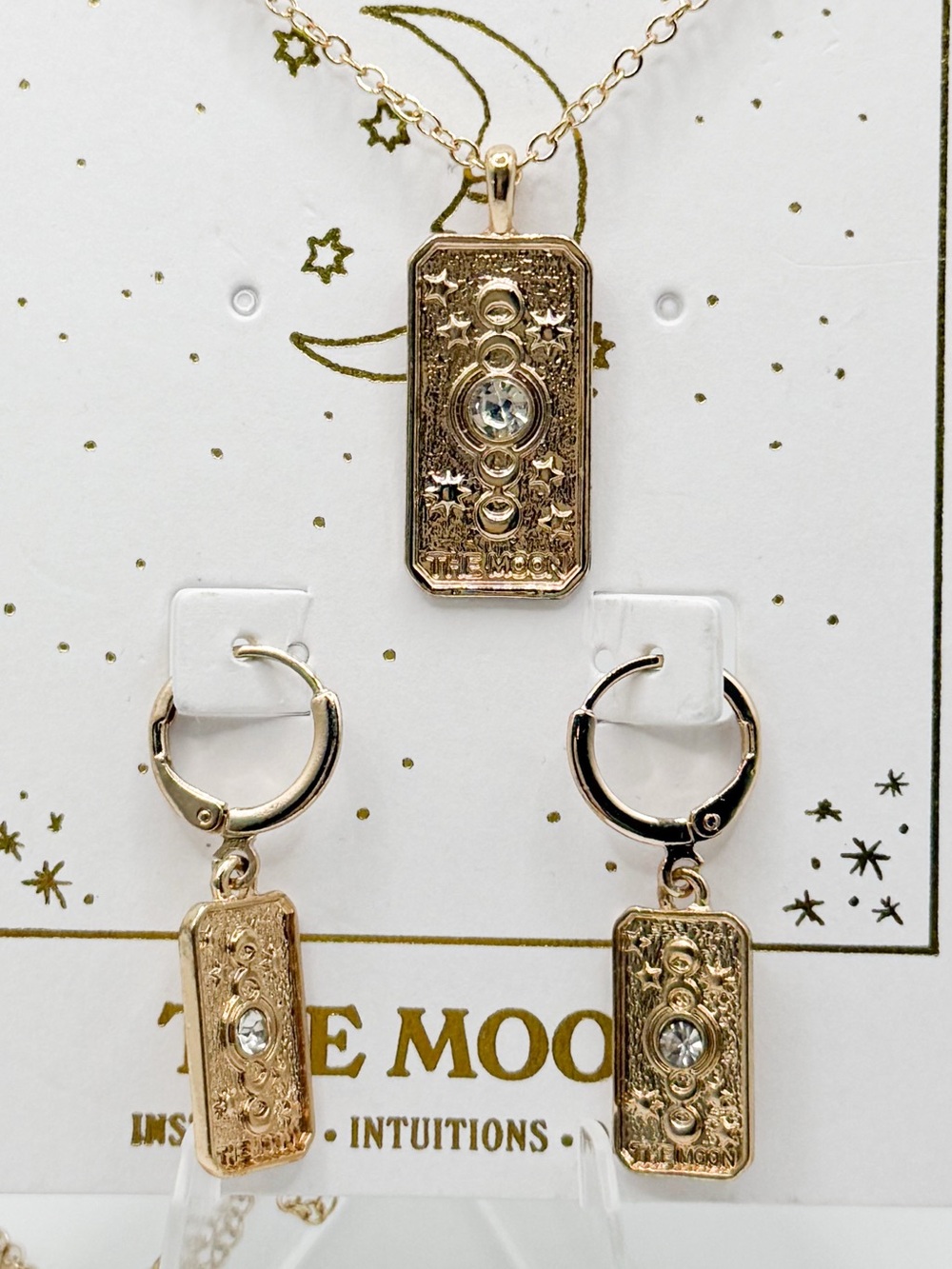 Urban Outfitters Gold-tone Layered Pendant Necklace Set - Picture 2 of 3